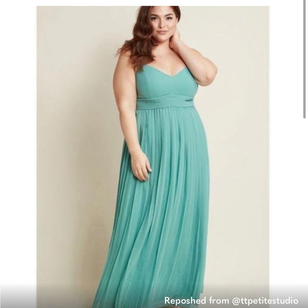 NEW ModCloth Flowy Pleated Maxi Dress In Sage M L - Picture 2 of 6